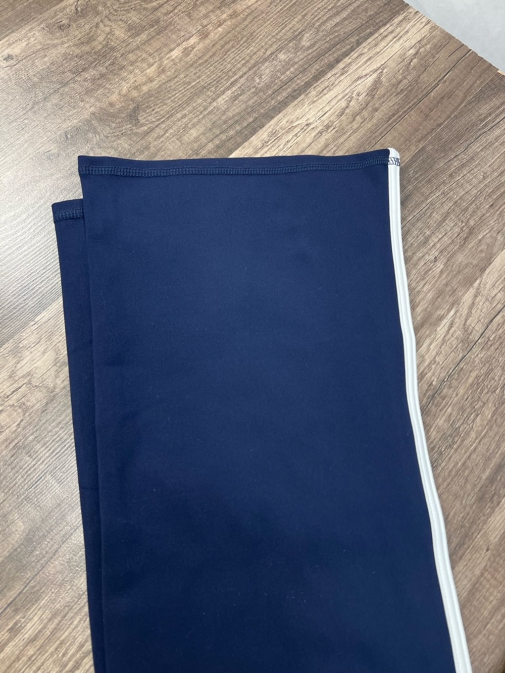 GAP Navy Flare Pants with White Side Stripe - Picture 5 of 8